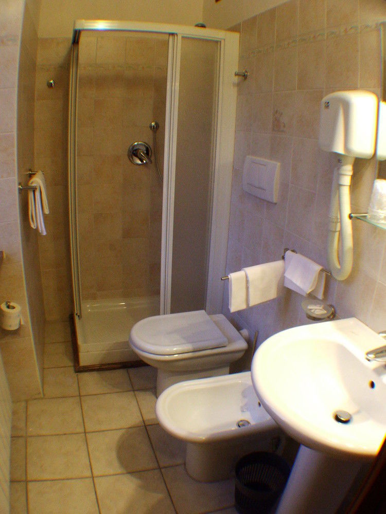 Hotel Isolabella Bussoleno エクステリア 写真