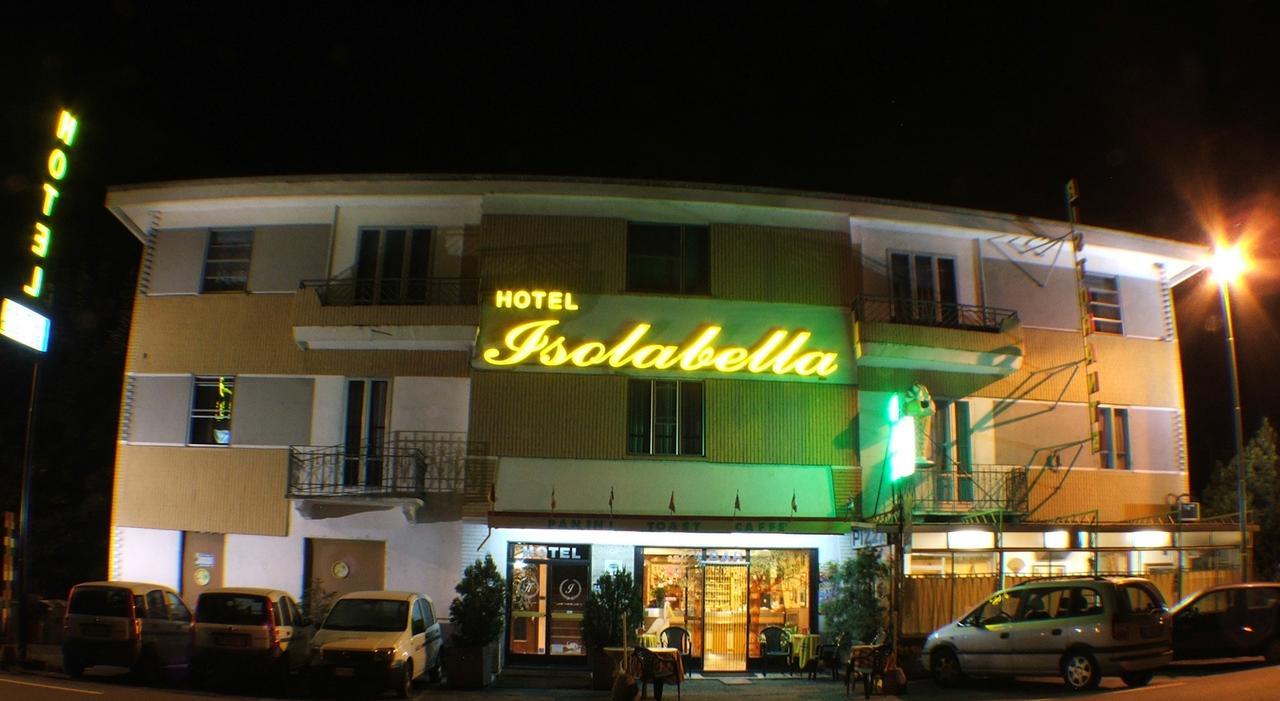 Hotel Isolabella Bussoleno エクステリア 写真